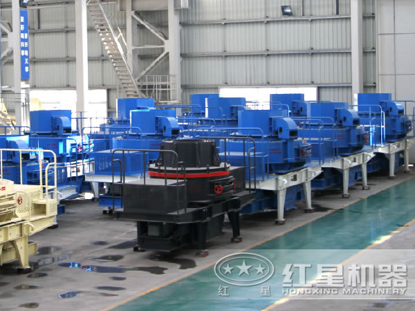 石灰石制砂機(jī)車間 石灰石制砂機(jī)車間