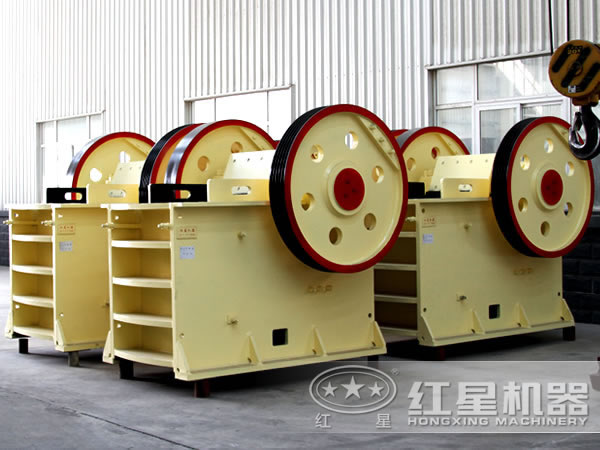 鄂式破碎機 鄂式破碎機