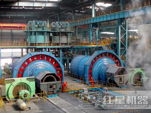 風掃煤磨生產現場 風掃煤磨生產現場