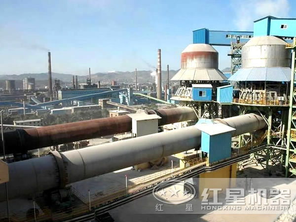 回轉(zhuǎn)窯生產(chǎn)現(xiàn)場(chǎng) 回轉(zhuǎn)窯生產(chǎn)現(xiàn)場(chǎng)