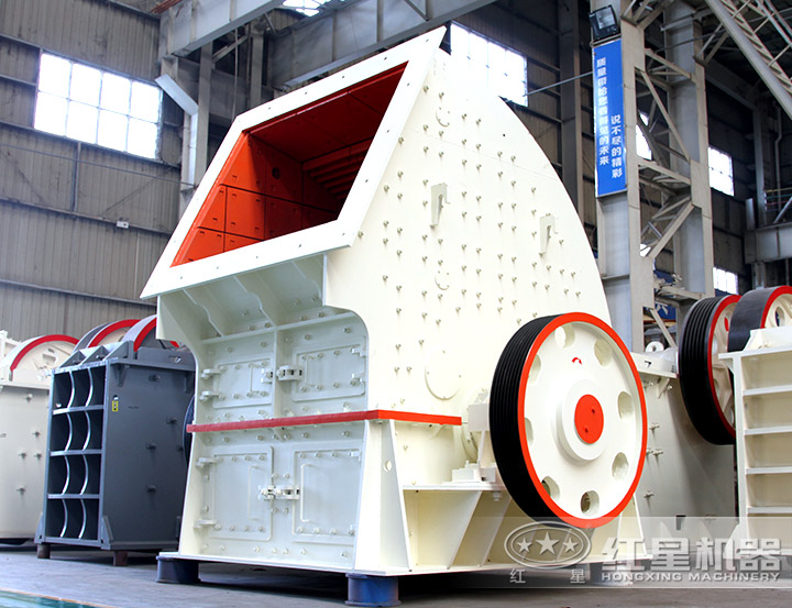 石頭破碎機(jī)車(chē)間 石頭破碎機(jī)車(chē)間