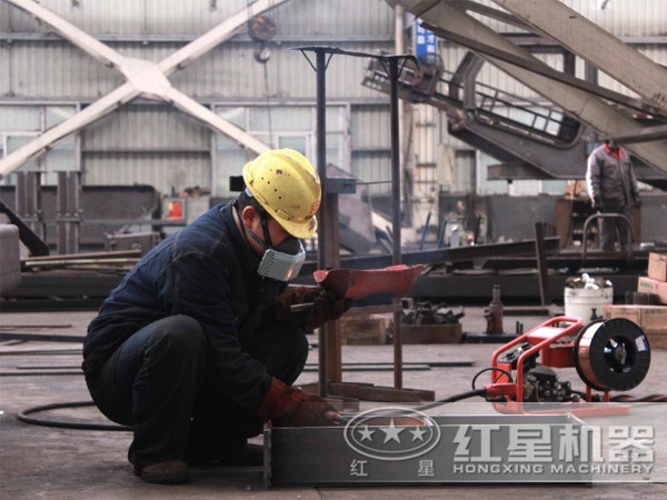 紅星移動碎石機生產車間 紅星移動碎石機生產車間