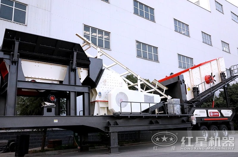 移動(dòng)錘式碎石機(jī) 移動(dòng)錘式碎石機(jī)