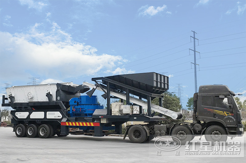 新型流動式打砂機發貨現場 新型流動式打砂機發貨現場