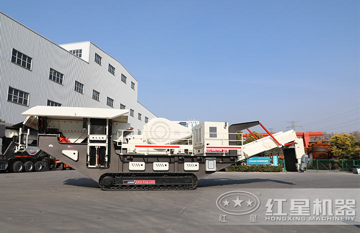 可流動作業的混凝土塊粉碎機 可流動作業的混凝土塊粉碎機