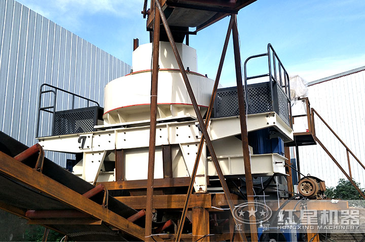 石英砂制砂機作業現場 石英砂制砂機作業現場