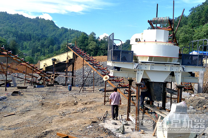 沖擊式制砂機現場作業(yè)圖 沖擊式制砂機現場作業(yè)圖