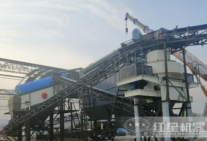 鵝卵石制沙現場 鵝卵石制沙現場