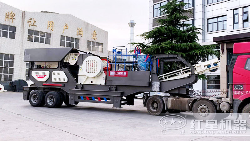 流動小型石子破碎機發貨現場 流動小型石子破碎機發貨現場