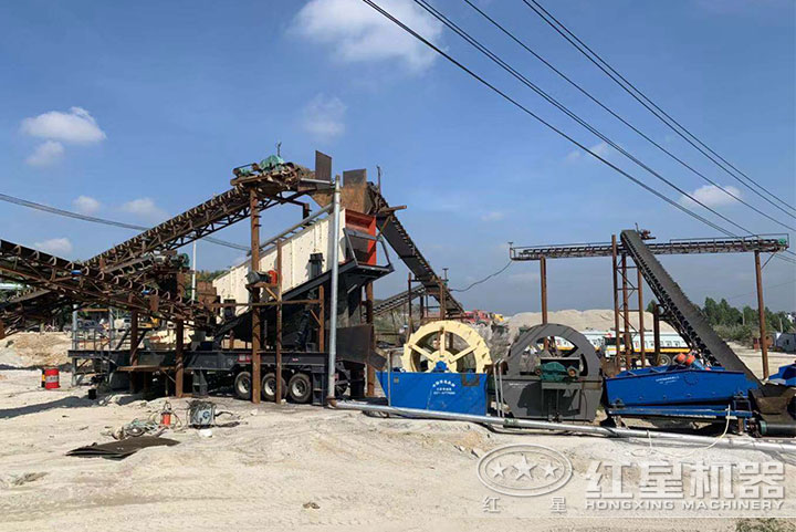 移動制砂機作業(yè)現(xiàn)場 移動制砂機作業(yè)現(xiàn)場