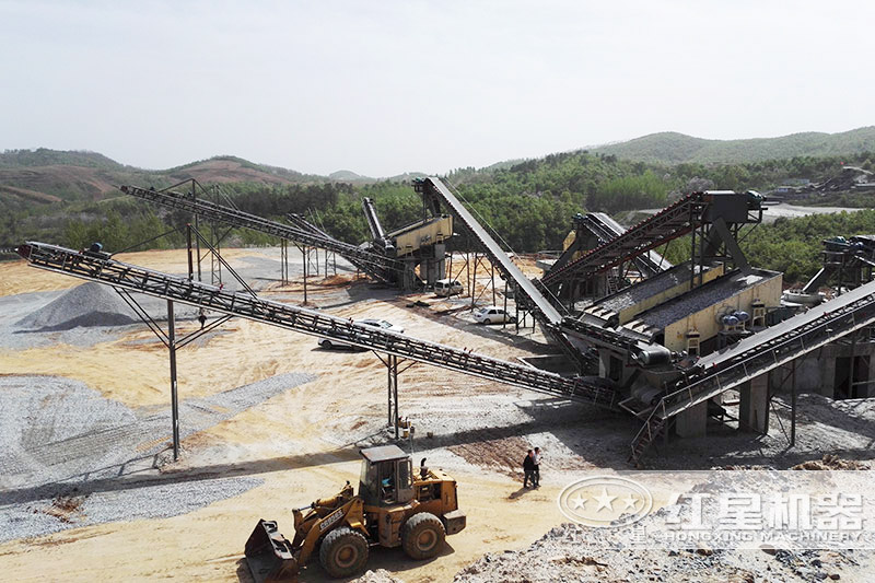 石打石制砂現(xiàn)場—客戶實拍 石打石制砂現(xiàn)場—客戶實拍