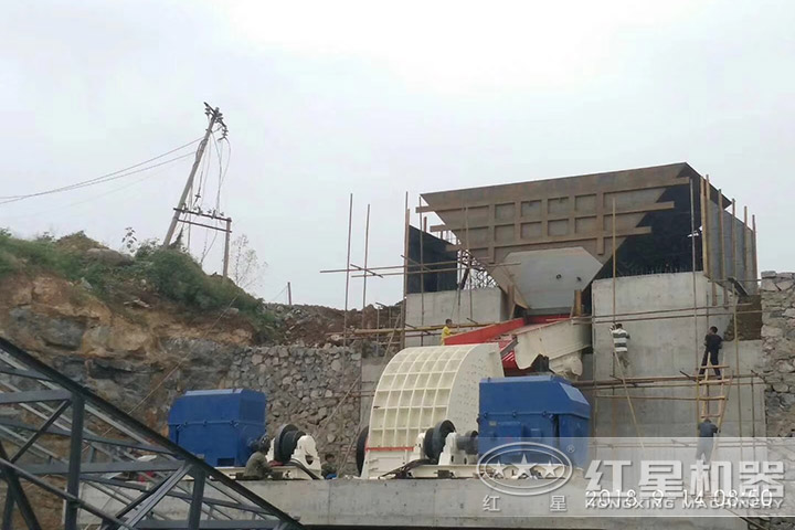 錘式破碎機安裝現場 錘式破碎機安裝現場