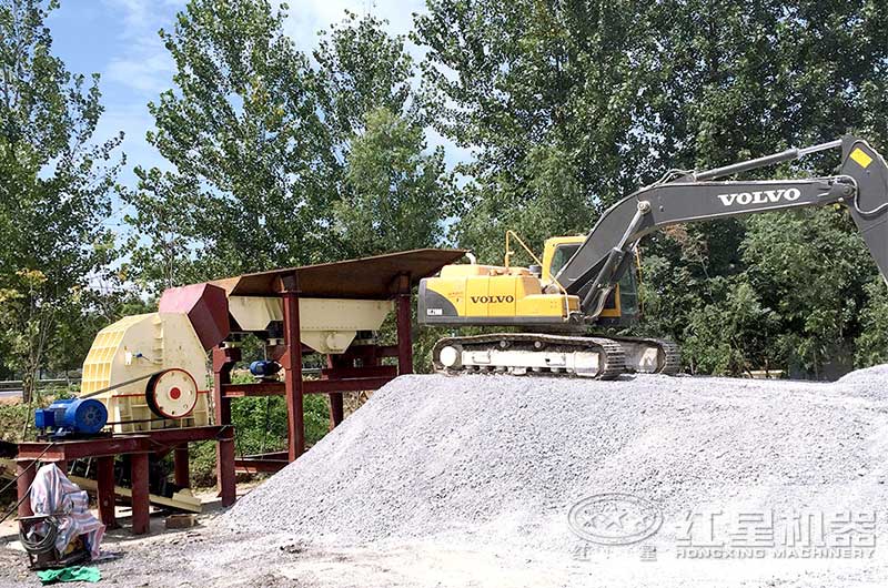 重錘式破碎機作業現場 重錘式破碎機作業現場