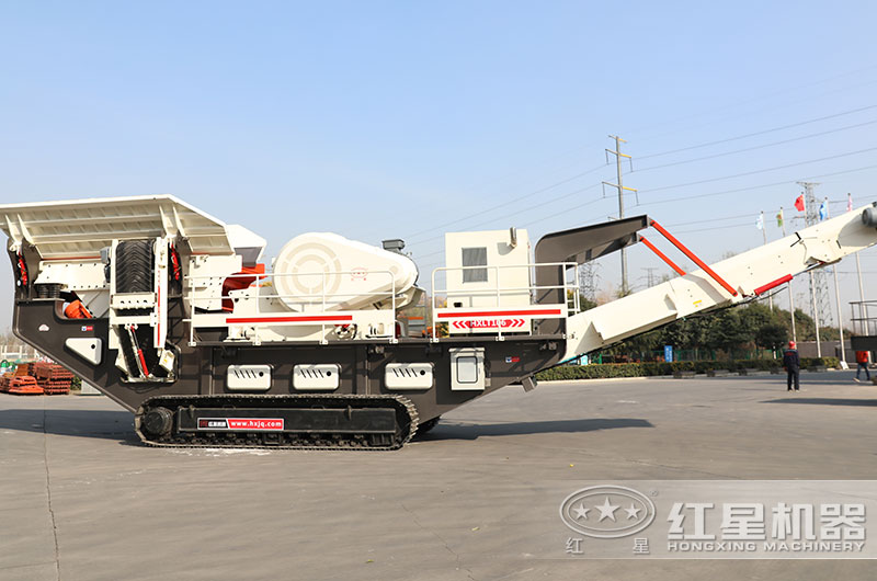 履帶式多功能碎石車 履帶式多功能碎石車