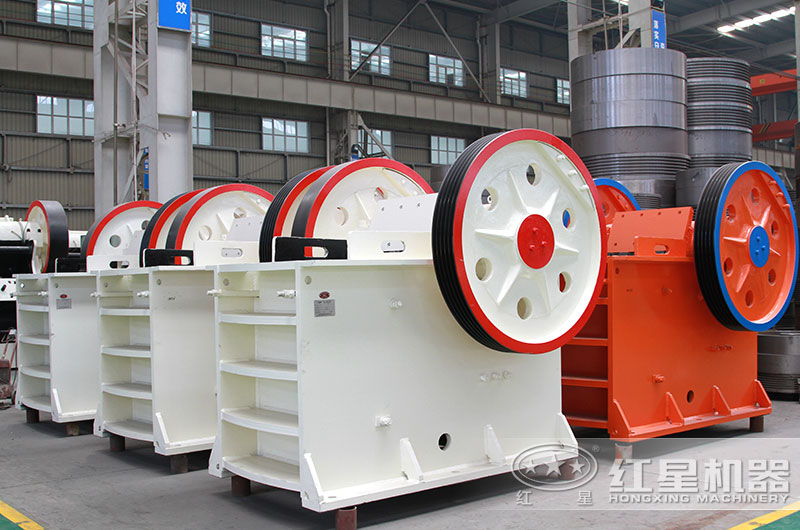 鄂式破碎機 鄂式破碎機