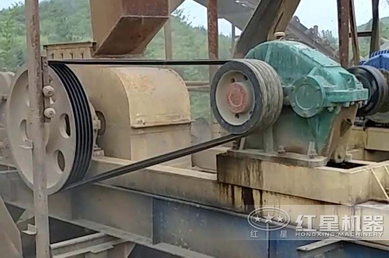 處理河卵石小產量用對輥破碎機 處理河卵石小產量用對輥破碎機