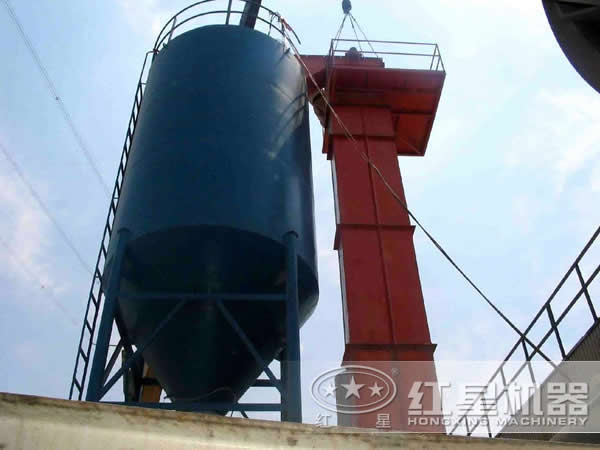 斗式提升機生產(chǎn)現(xiàn)場 斗式提升機生產(chǎn)現(xiàn)場